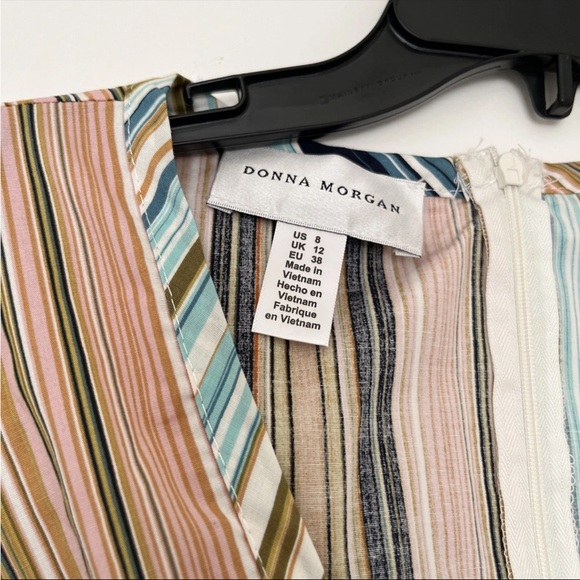 Donna Morgan Multi Color Striped Sleeveless Dress Plunge Neck Size 8 - Picture 4 of 7